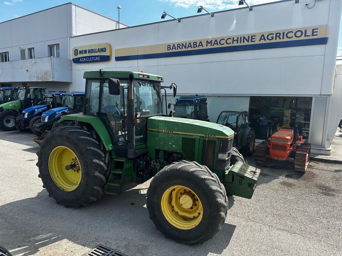 John Deere 7800 Tractor €24,000