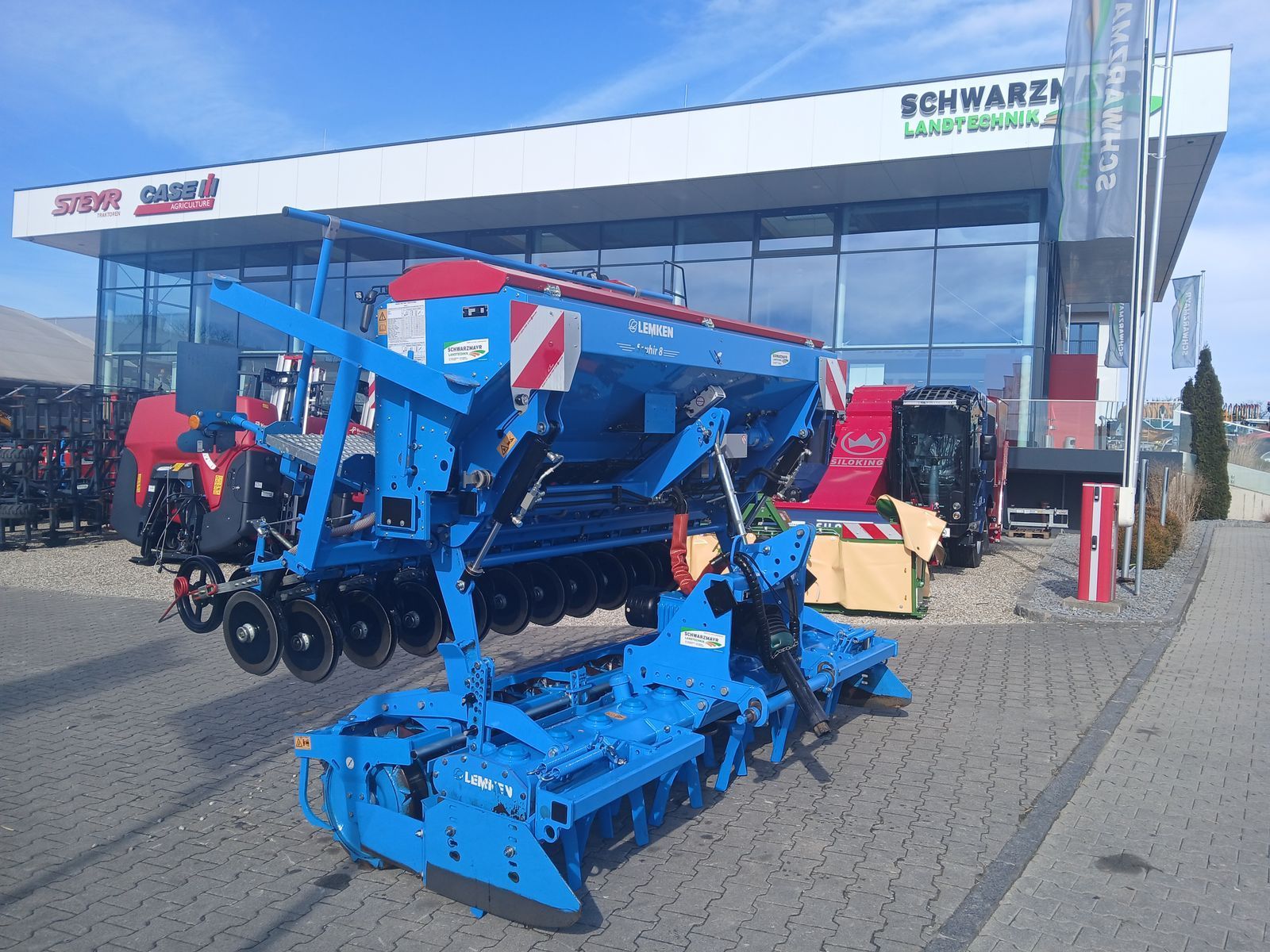 E-FARM: Lemken zirkon 8/300 und saphir 8/300 ds isobus - Vetőgép kombináció - id RZ6YEIP - 33 250 EUR - Gyártási év: 2019 - Ausztria