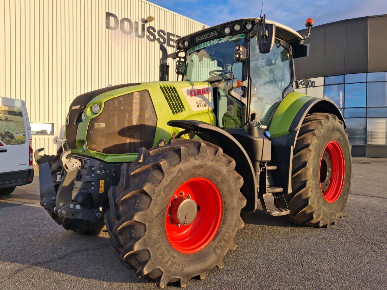 Claas Axion 850 Trattore