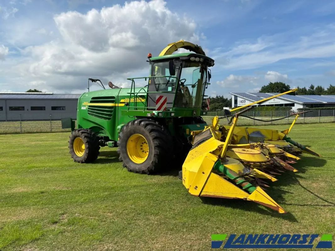E-FARM: John Deere 7400 - Self propelled forage harvester - id VSIZKJH - €55,000 - Year of construction: 2007 - Engine hours: 4,511,Germany