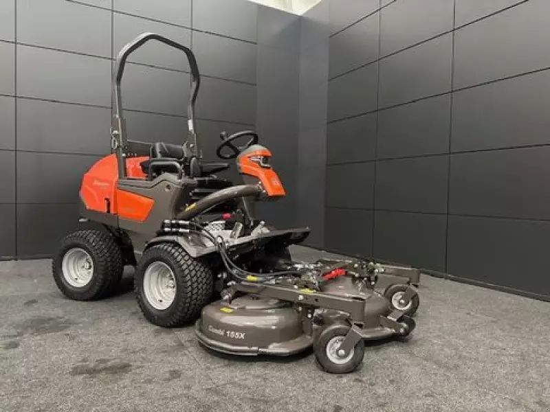 Husqvarna rider p525dx mit 155xcm mähdeck, diesel 24,21ps Fűnyíró