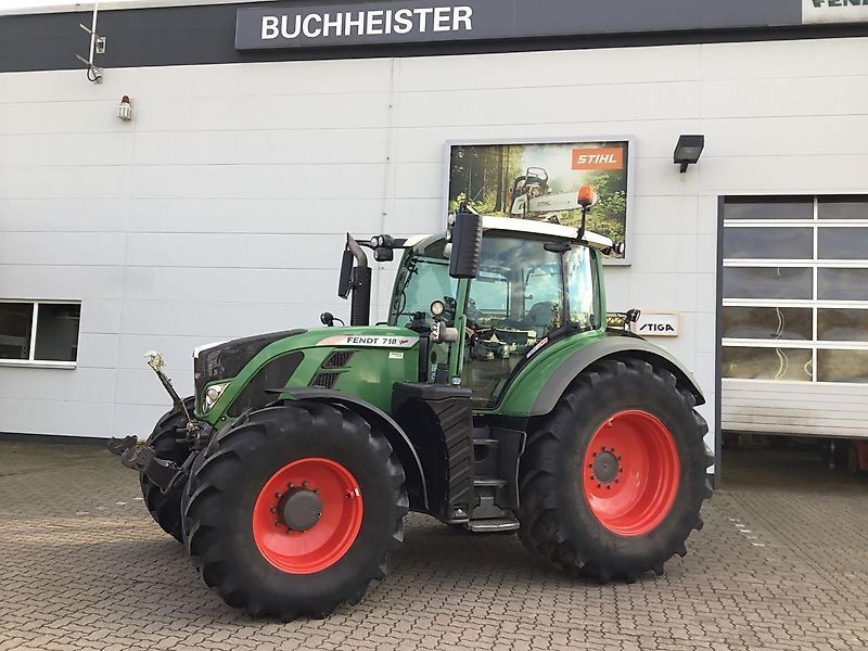 Fendt 718 Vario Profi Plus Tractor €79,000
