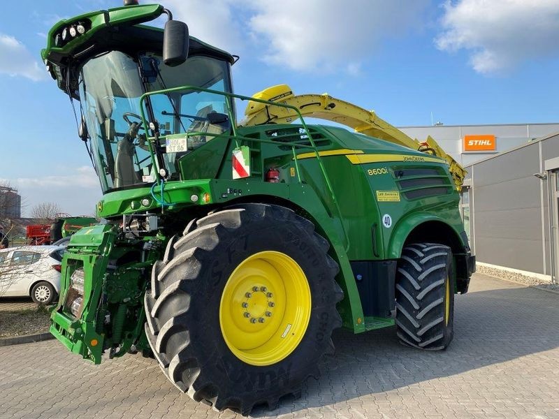 John Deere 8600 harvester €249,000