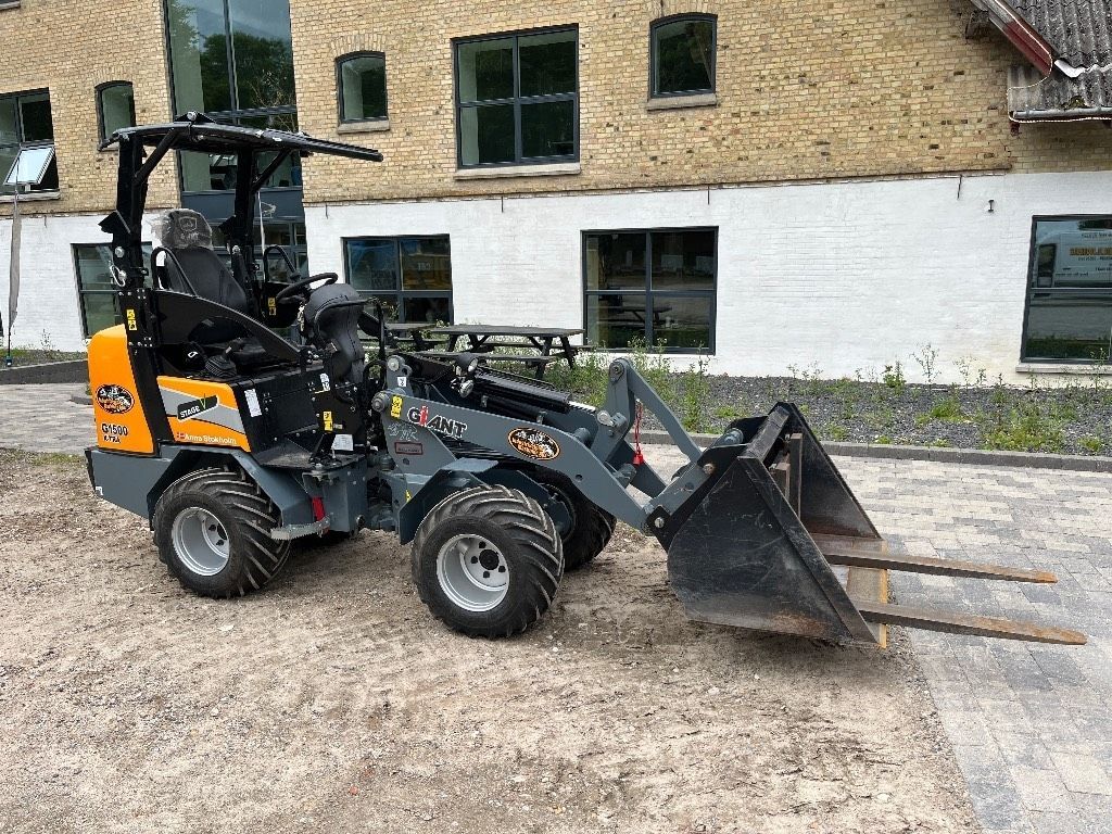 Giant G1500 X-tra Ładowarka kołowa 31 455 €