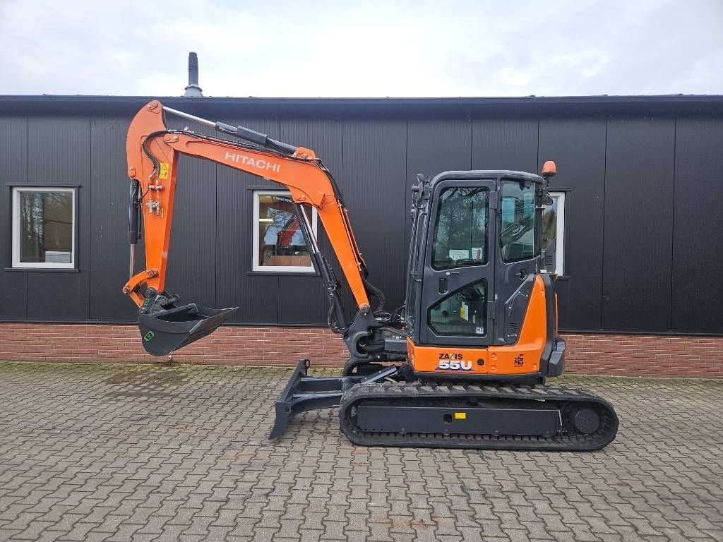 Hitachi ZX55U-6 Mini excavator €47,500