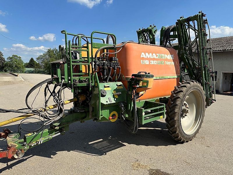 E-FARM: Amazone UG 3000 Nova - Opryskiwacz - id EHCLXRR - 18 673 € - Rok produkcji: 2006 - Węgry