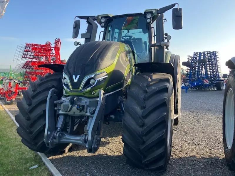 Valtra Q 305 Trattore