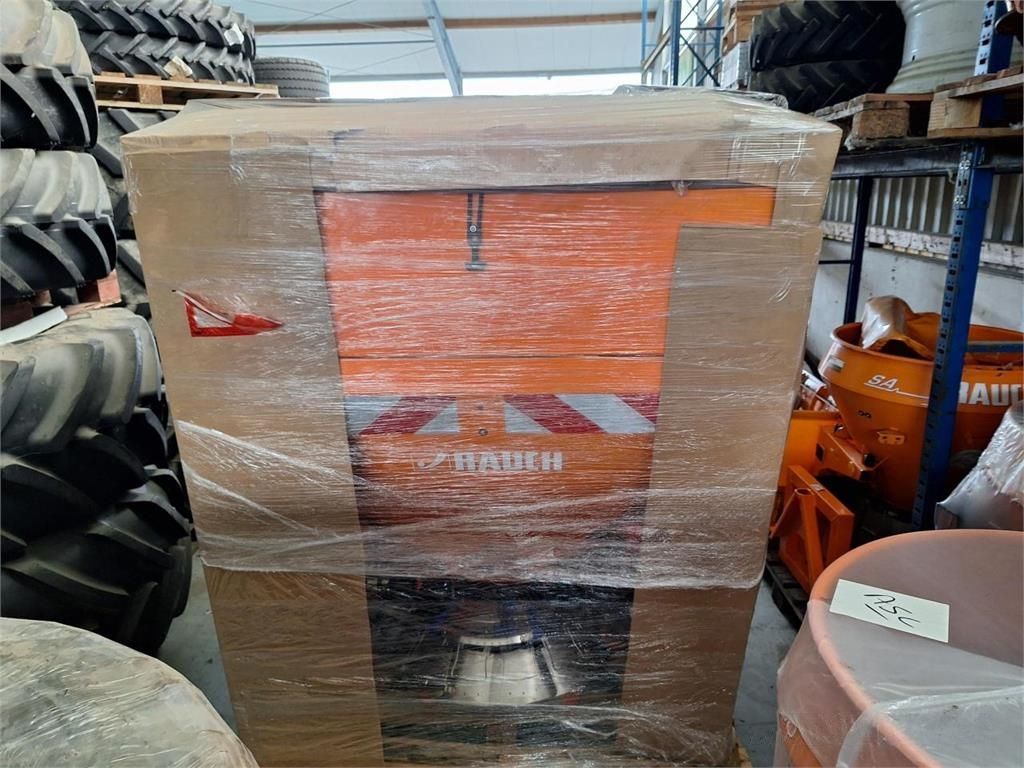 Rauch axeo 18.1 q winterdienststreuer Kommunaltechnik 8.319 €