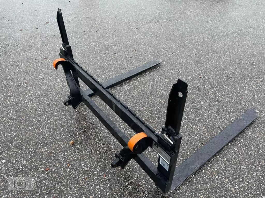 E-FARM: Quicke pallet fork - Attachment - id ZB7D3TI - €1,250 - Year of construction: 2023 - Austria