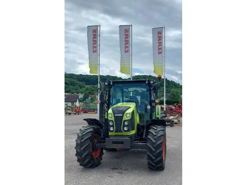 E-FARM: Claas Arion 420 - Tractor - id CHRVSFT - €43,000 - Year of construction: 2015 - Engine hours: 3,000,Engine power (HP): 100,France