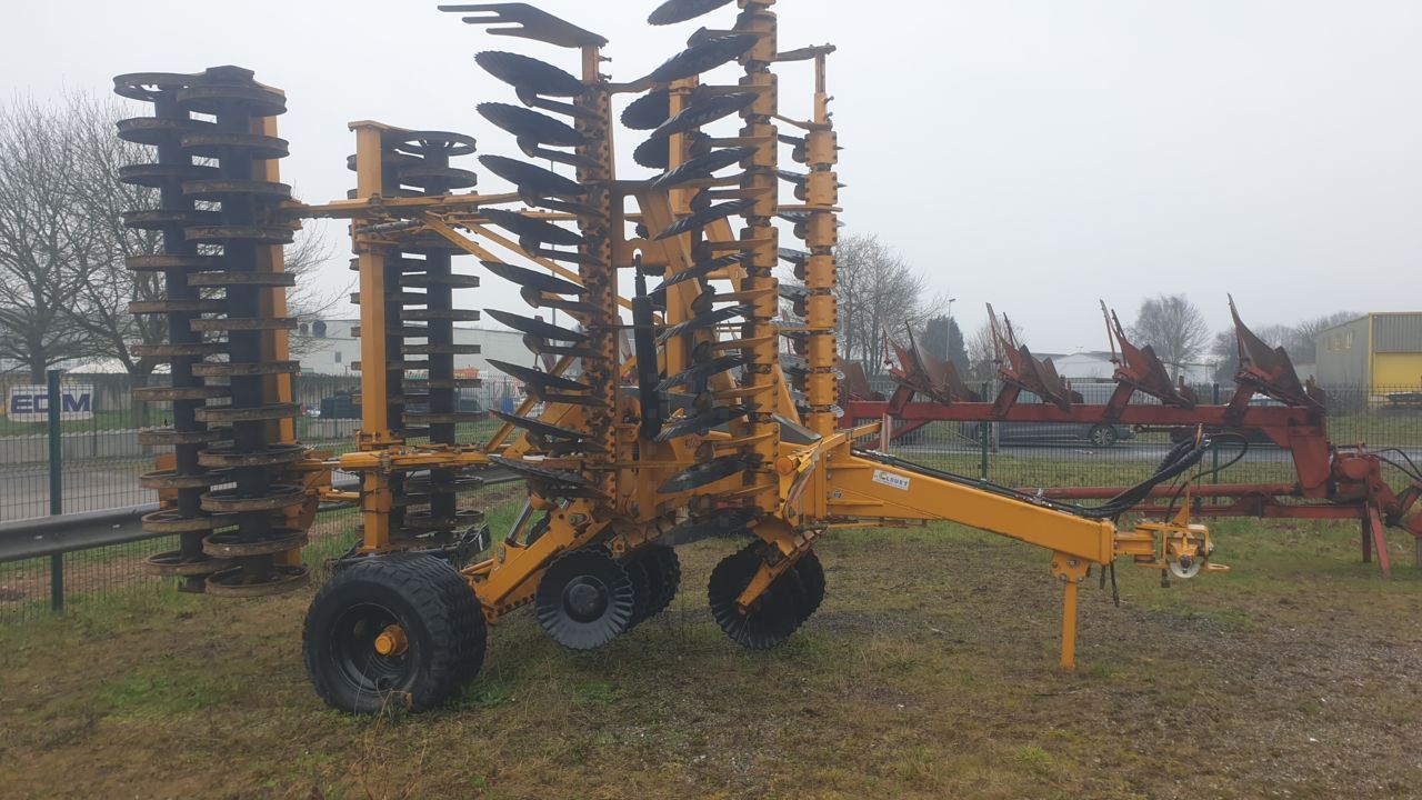 E-FARM: AGRISEM r - Kultivátor - id VNPZS3Q - 26 000 € - Rok výroby: 2019 - Francie