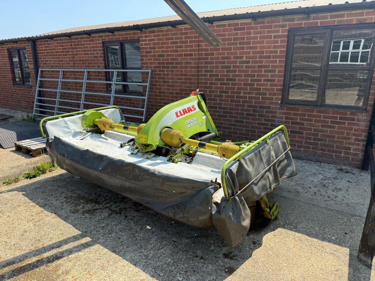 E-FARM: Claas DISCO 3100FC - Segadora - id 3AL5ACF - 6801 € - Año: 2013 - Reino Unido