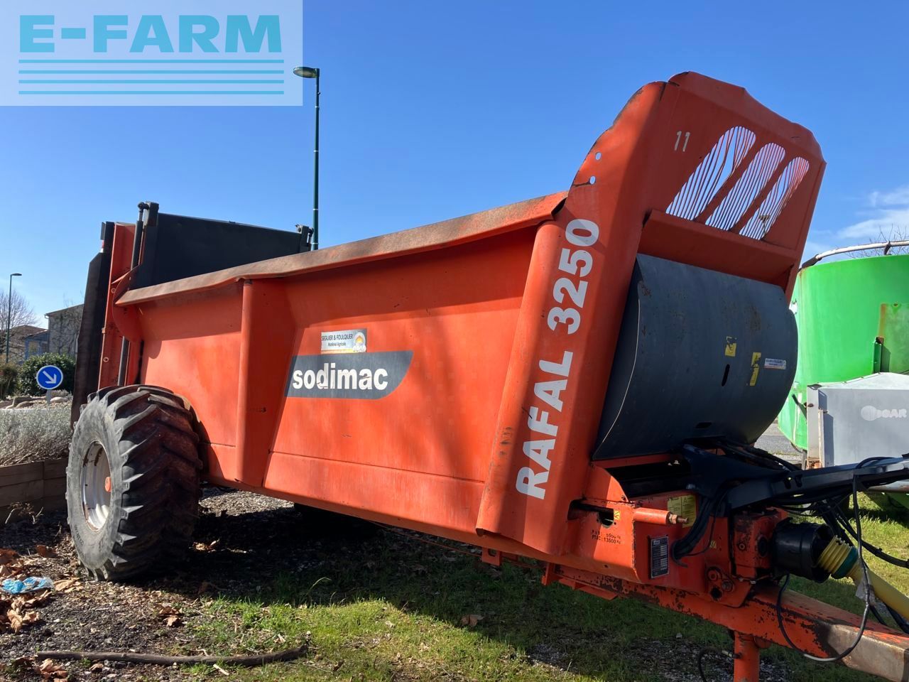 sodimac epandeur à fumier rafal 3250 Épandeur de fumier et de compost 19 000 €