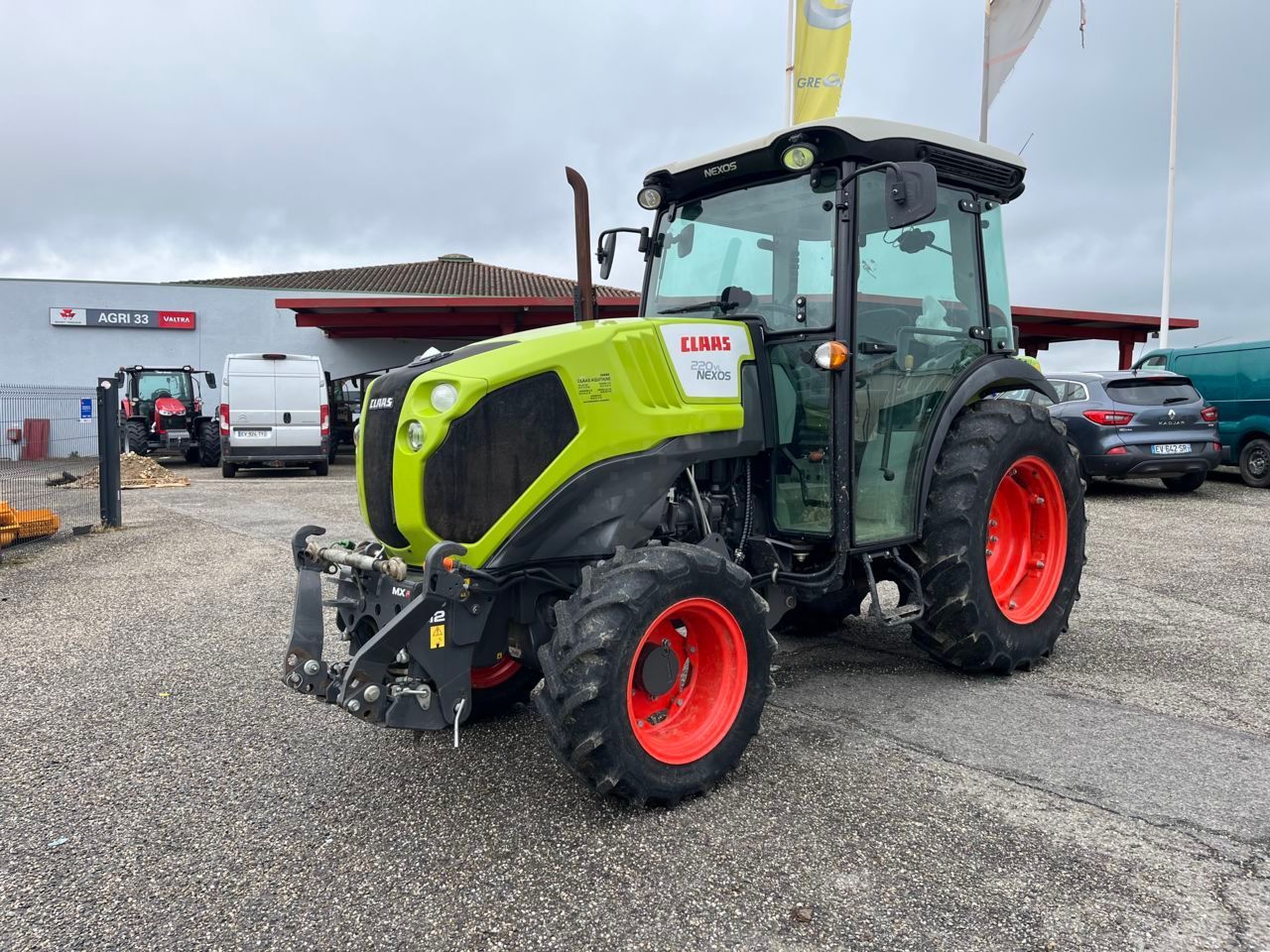 E-FARM: Claas Nexos 220 VL - Traktor - id PYCWSDK - 42 000 EUR - Gyártási év: 2019 - Üzemóra (motor): 1600,Franciaország