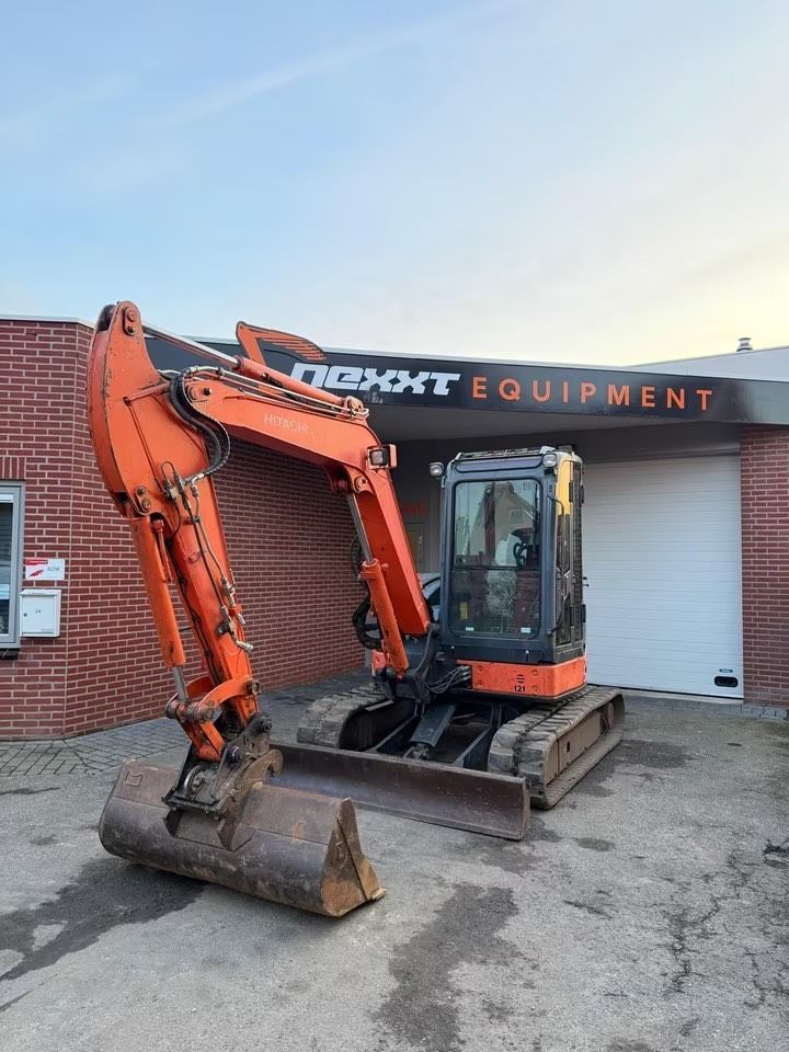 Hitachi ZX 50 U-2 Mini excavadora  17.500 €