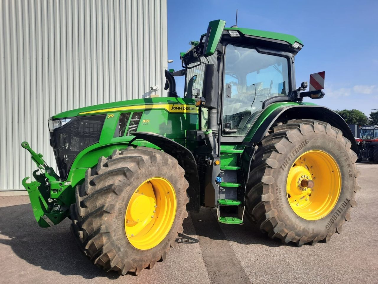 E-FARM: John Deere 7R 310 - Traktor - id BWPPLNF - 220.000 € - Baujahr: 2022 - Abgelesene Motorstunden: 1.150,Motorleistung (PS): 310,Frankreich