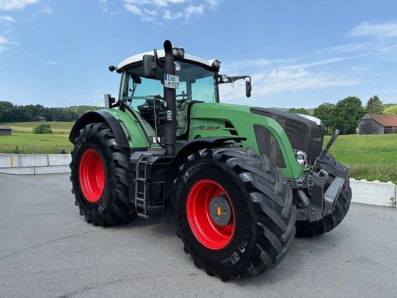 E-FARM: Fendt 927 Vario - Tracteur - id IICRS6K - 79 832 € - Année: 2007 - Lecture du nombre d'heure: 14 850,Puissance du moteur (chevaux): 270,Allemagne