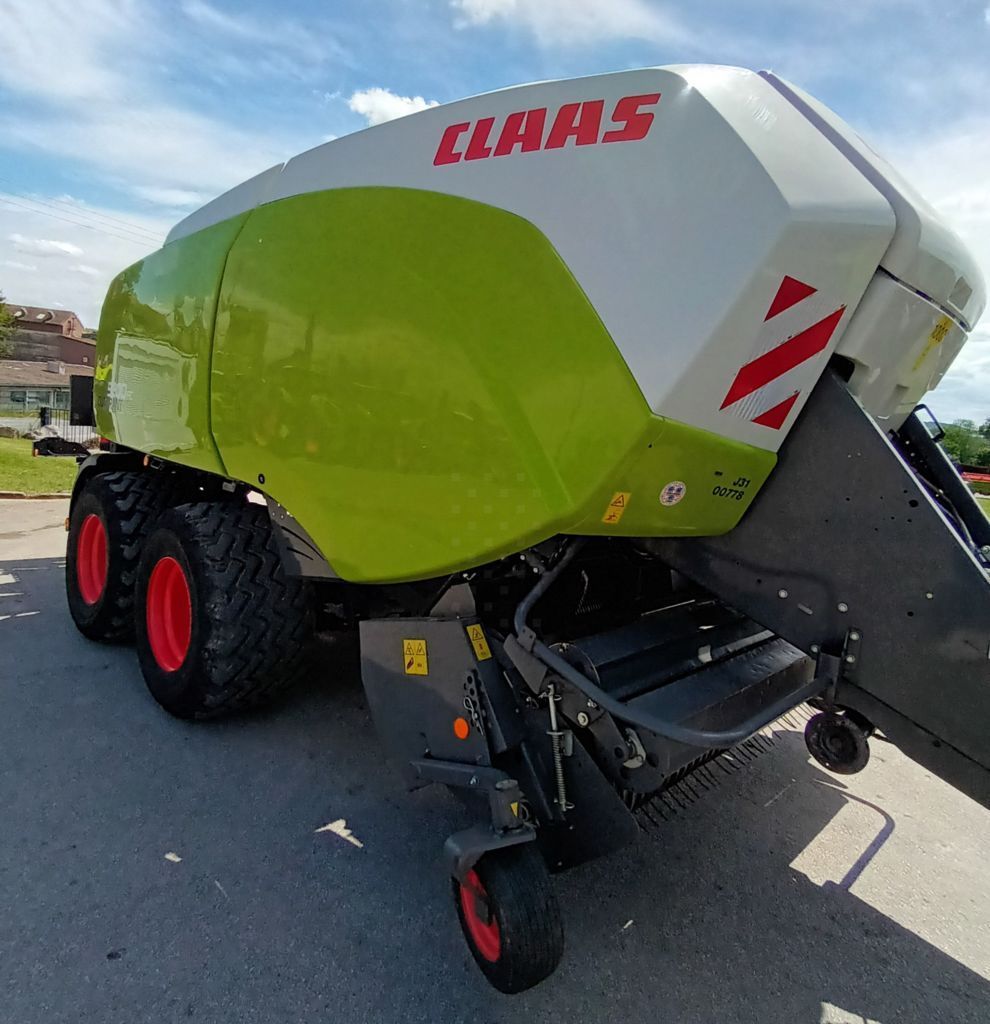 E-FARM: Claas Quadrant 5200 FC - Baler - id 4IXNDJI - €91,900 - Year of construction: 2020 - Total number of bales produced: 27,000,France