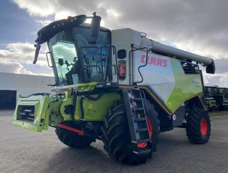 E-FARM: Claas Lexion 530 - Cosechadora - id JZDHRHD - Año: 2023 - Horas: 369,Potencia del motor: 306,Alemania