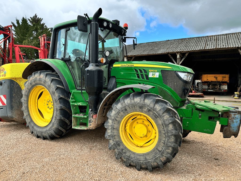 E-FARM: John Deere 6110 M - Tracteur - id HNFFEJI - 60 000 € - Année: 2017 - Lecture du nombre d'heure: 2 700,Puissance du moteur (chevaux): 110,France