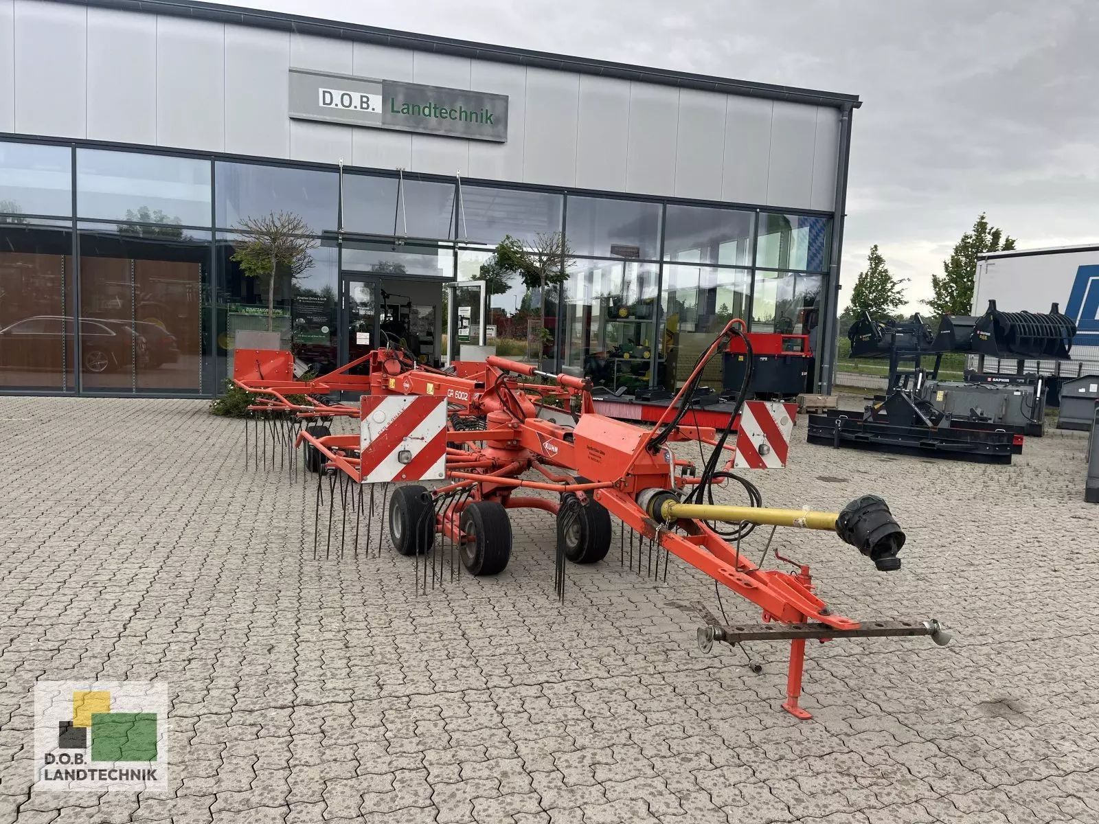 E-FARM: Kuhn GA 6002 - Schwader - id 5ZMS1XH - 7.990 € - Baujahr: 2012 - Deutschland