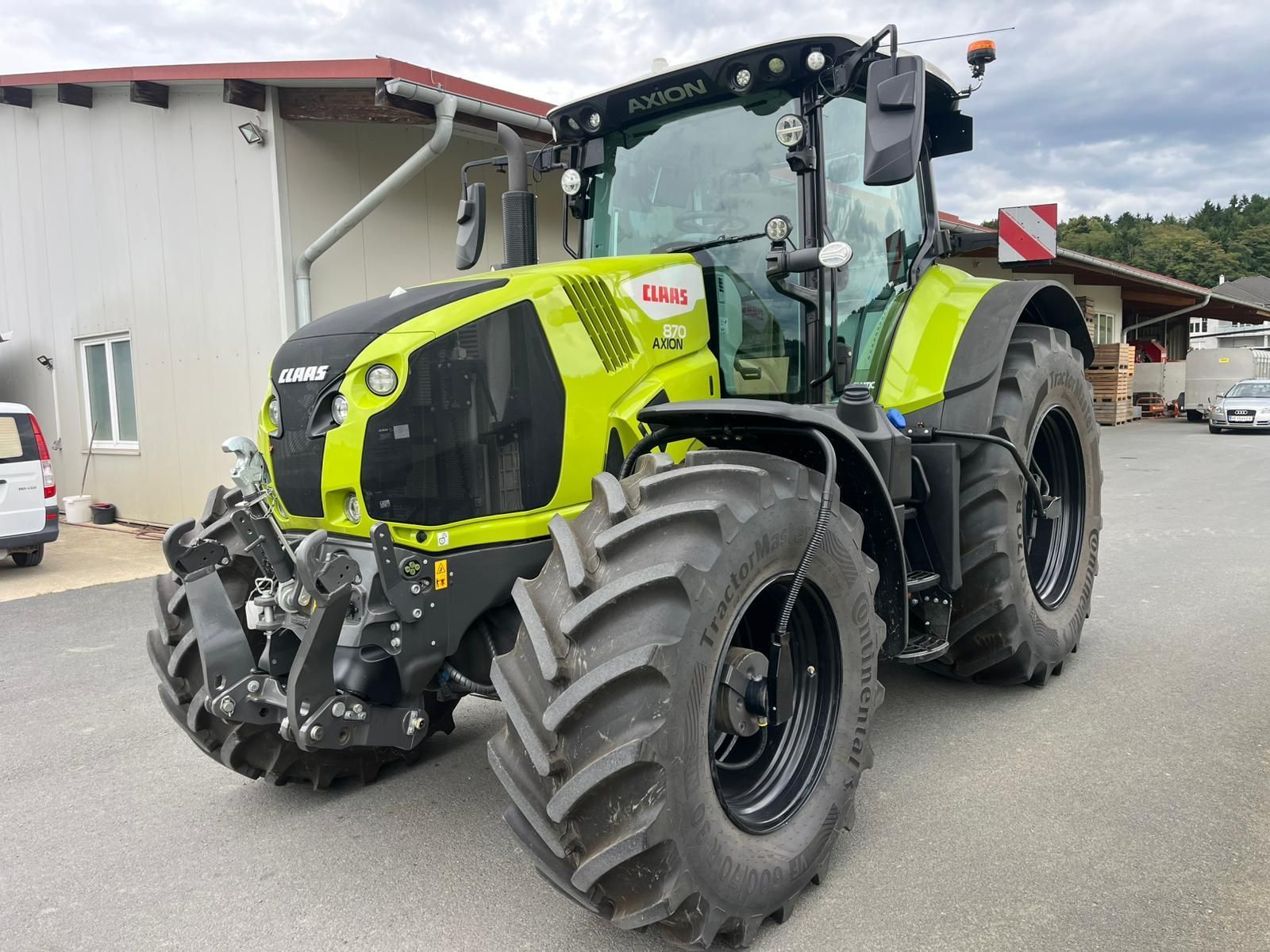 E-FARM: Claas Axion 870 CMATIC CEBIS - Traktor - id VFSLXZD - 187 200 € - Rok výroby: 2024 - Hodiny motoru: 556,Výkon motoru (HP): 295,Rakousko