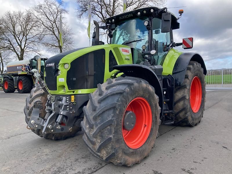 Claas Axion 960 CMATIC Tractor €199,000