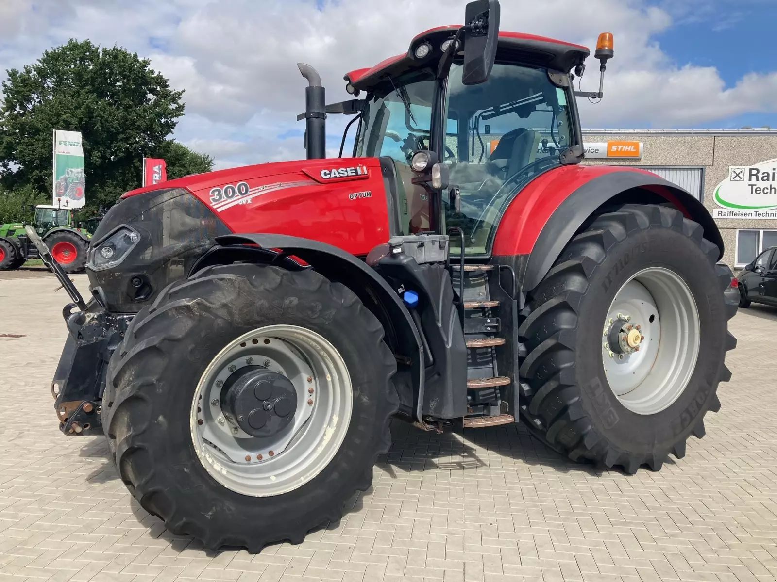 E-FARM: Case IH Optum 300 CVX - Traktor - id CQFAD6A - 96.000 € - Baujahr: 2018 - Abgelesene Motorstunden: 5.790,Motorleistung (PS): 300,Deutschland
