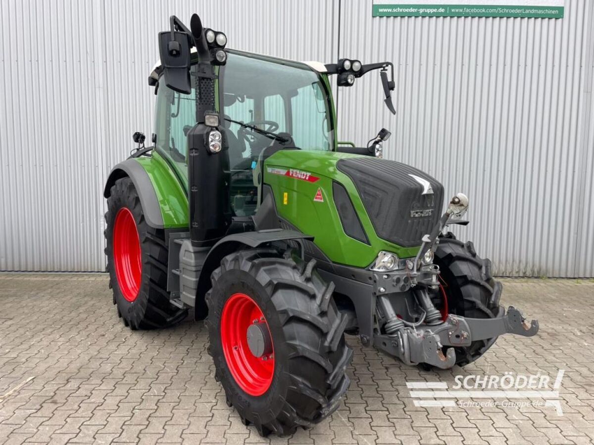 E-FARM: Fendt 311 Vario Profi - Traktor - id JHHIDNI - 96 885 € - Rok produkcji: 2021 - Motogodziny: 414,Niemcy