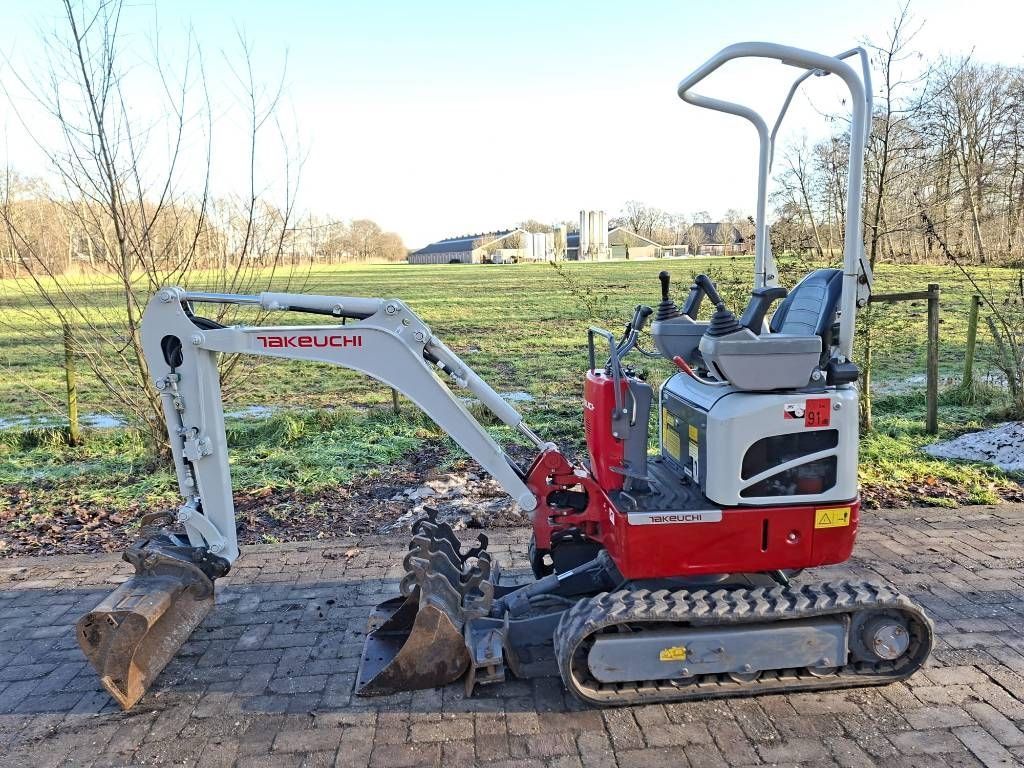 Takeuchi tb 210 r Mini-pelle 17 750 €