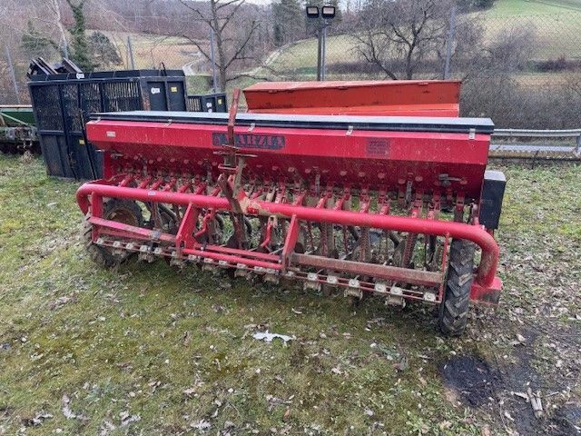 E-FARM: marzia sps 300 - Semoir - id T3RJWHI - 3 000 € - Année: 1999 - Italie