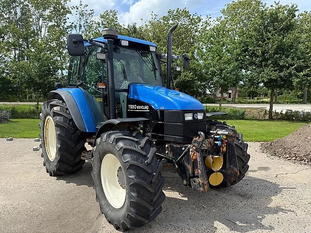 E-FARM: New Holland ts90 ts 90 fh fa trekker ex overheid - Traktor - id EQTCPSJ - 19.500 € - Baujahr: 2001 - Abgelesene Motorstunden: 11.500,Niederlande