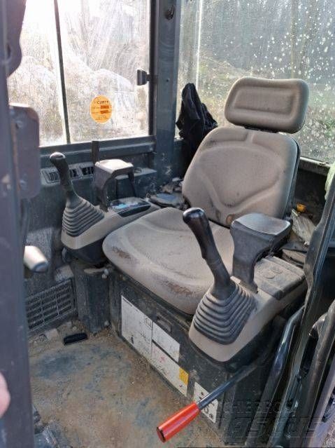E-FARM: KOMATSU pc27mr - Minibagger - id TFP4SSL - 16.000 € - Baujahr: 2007 - Frankreich