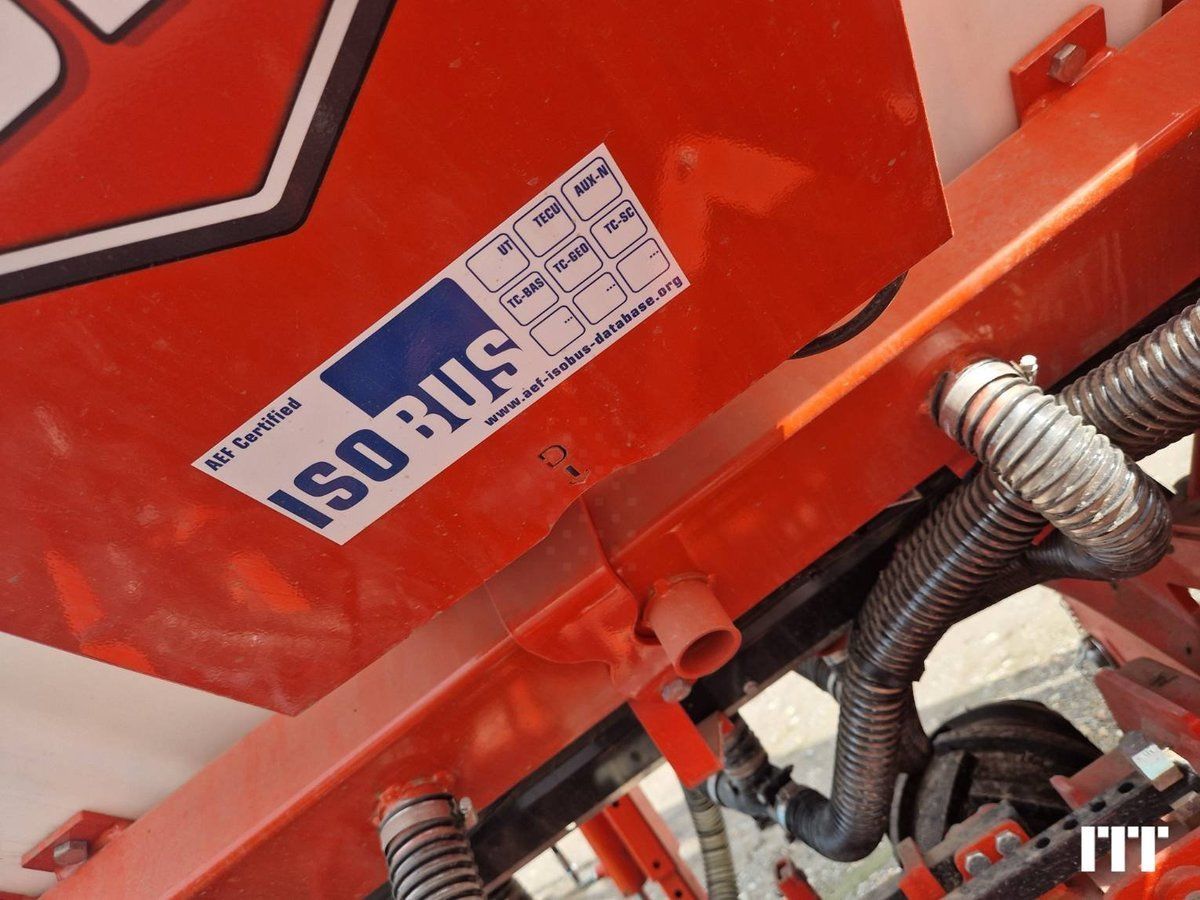 E-FARM: Kuhn maxima - Vetőgép - id ILHNMJA - 39 900 EUR - Gyártási év: 2023 - Franciaország