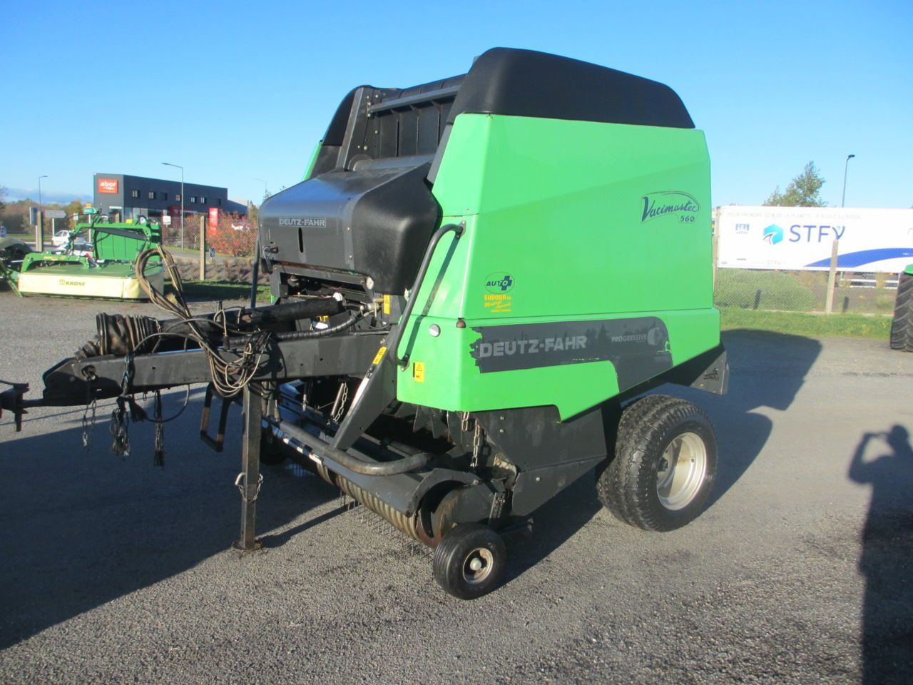 Deutz-Fahr VariMaster 560 Baler