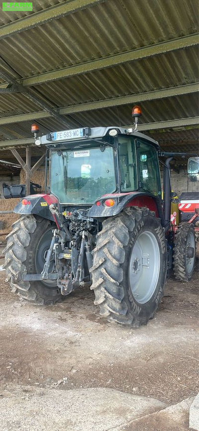 E-FARM: Massey Ferguson 5711 - Traktor - id CNZRPHN - 47.500 € - Baujahr: 2019 - Abgelesene Motorstunden: 2.410,Motorleistung (PS): 110,Frankreich