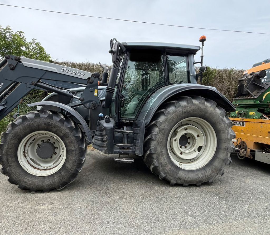 Valtra N 163 Tractor €39,500