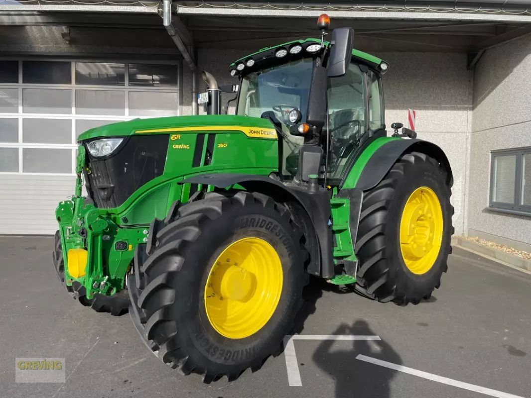 John Deere 6R 250 Tractor €204,950