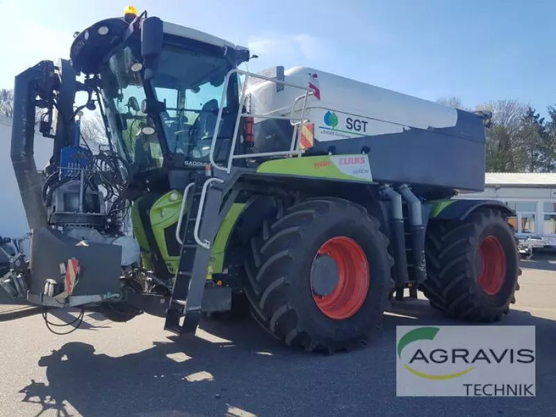 Claas Xerion 4000 Saddle Trac Tractor 114.900 EUR