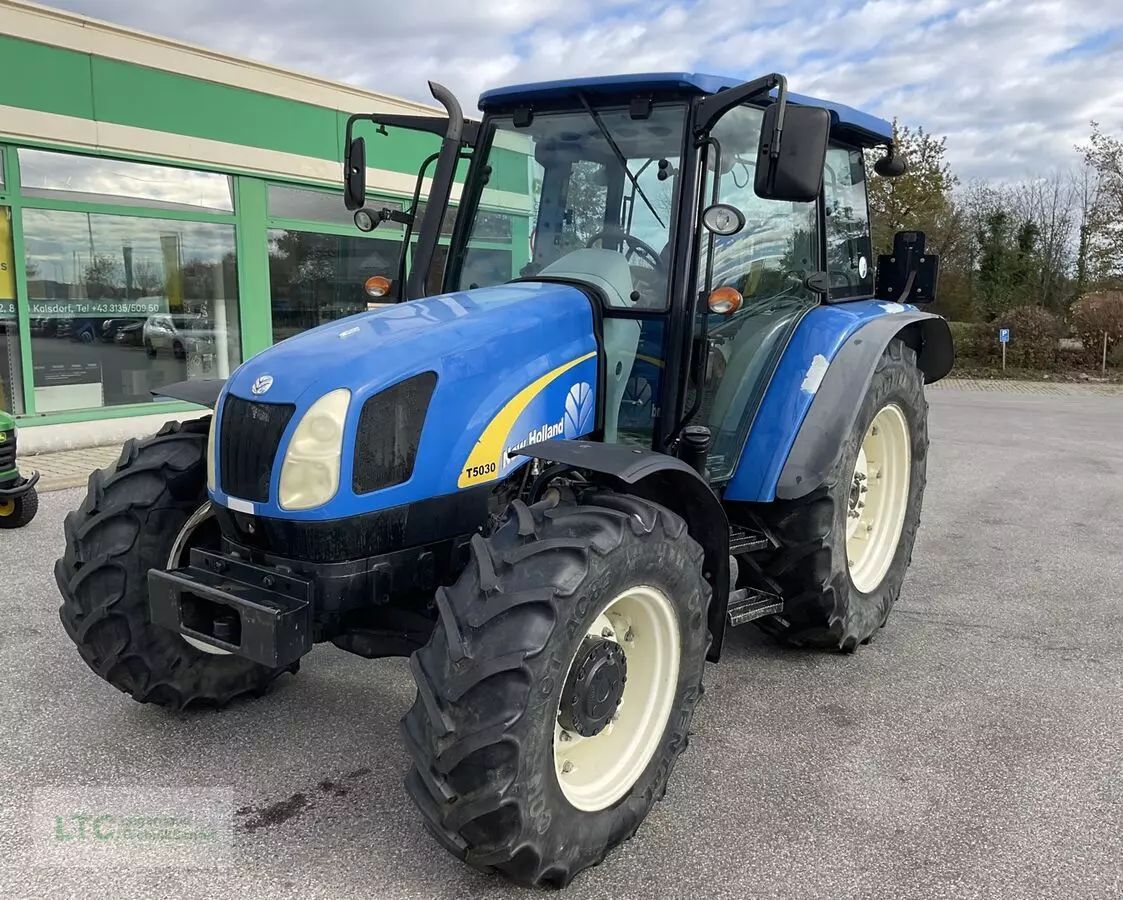 E-FARM: New Holland T 5030 - Traktor - id GJMWXGK - 31.770 € - Baujahr: 2010 - Abgelesene Motorstunden: 3.140,Motorleistung (PS): 75,Österreich