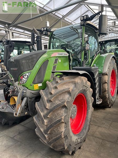 Fendt 724 Vario Tractor €119,000