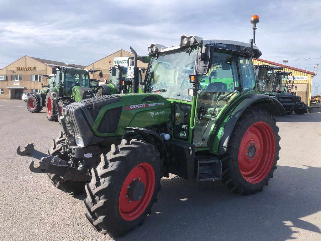 E-FARM: Fendt 208 Vario - Tractor - id XVCDTBS - 68.000 € - Año: 2020 - Horas: 2.529,Potencia del motor: 80,Francia