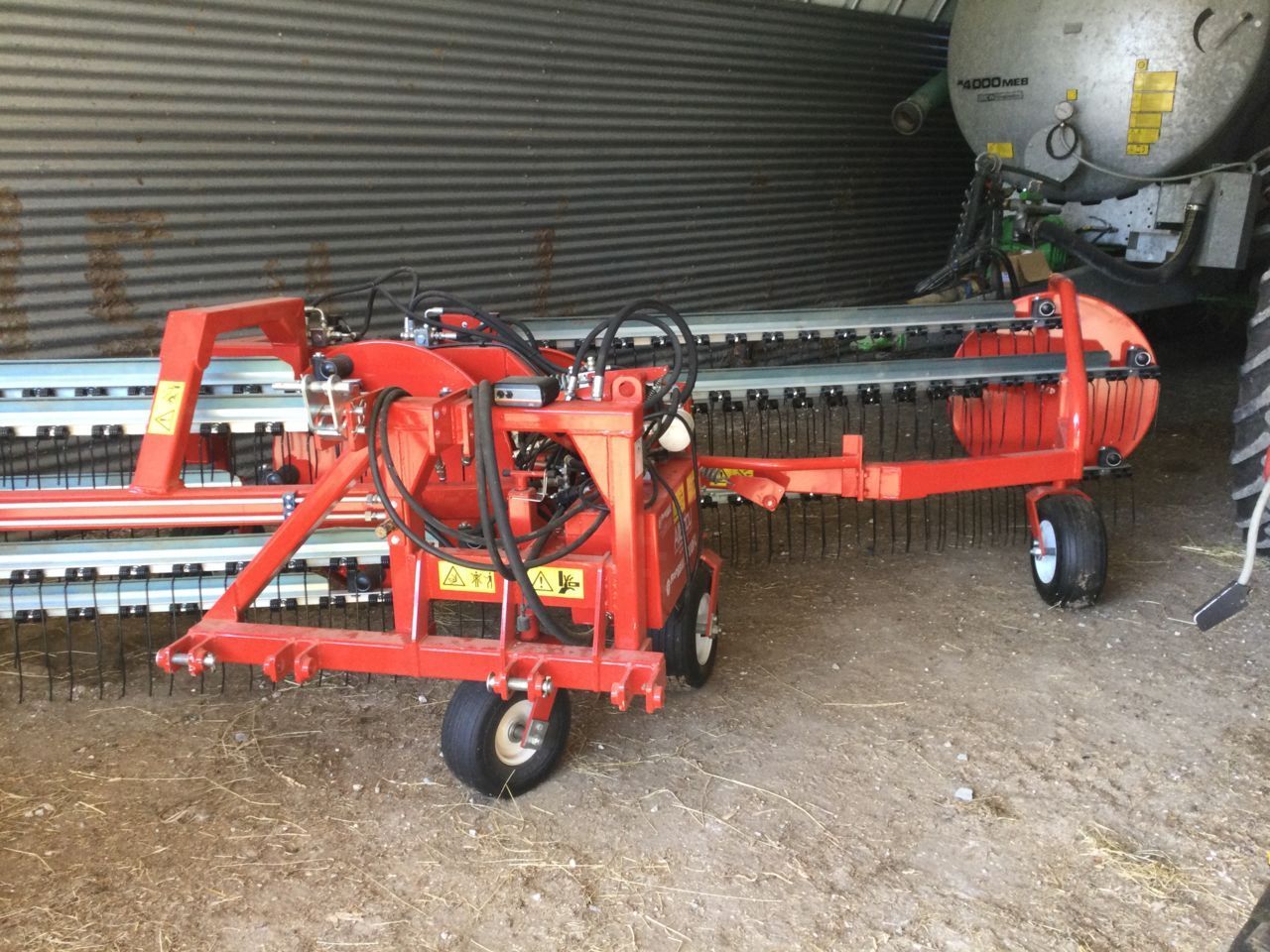 E-FARM: repossi 6000fl - Faneuse - id W3RHKQF - 19 500 € - Année: 2021 - France