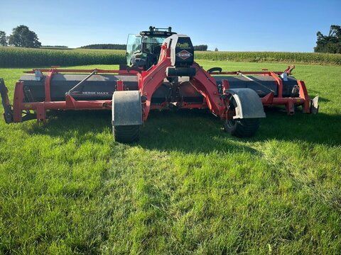 E-FARM: Kuhn Merge Maxx 950 - Høvender - id QBCCAQJ - 44.900 € - Produktionsår: 2019 - Tyskland
