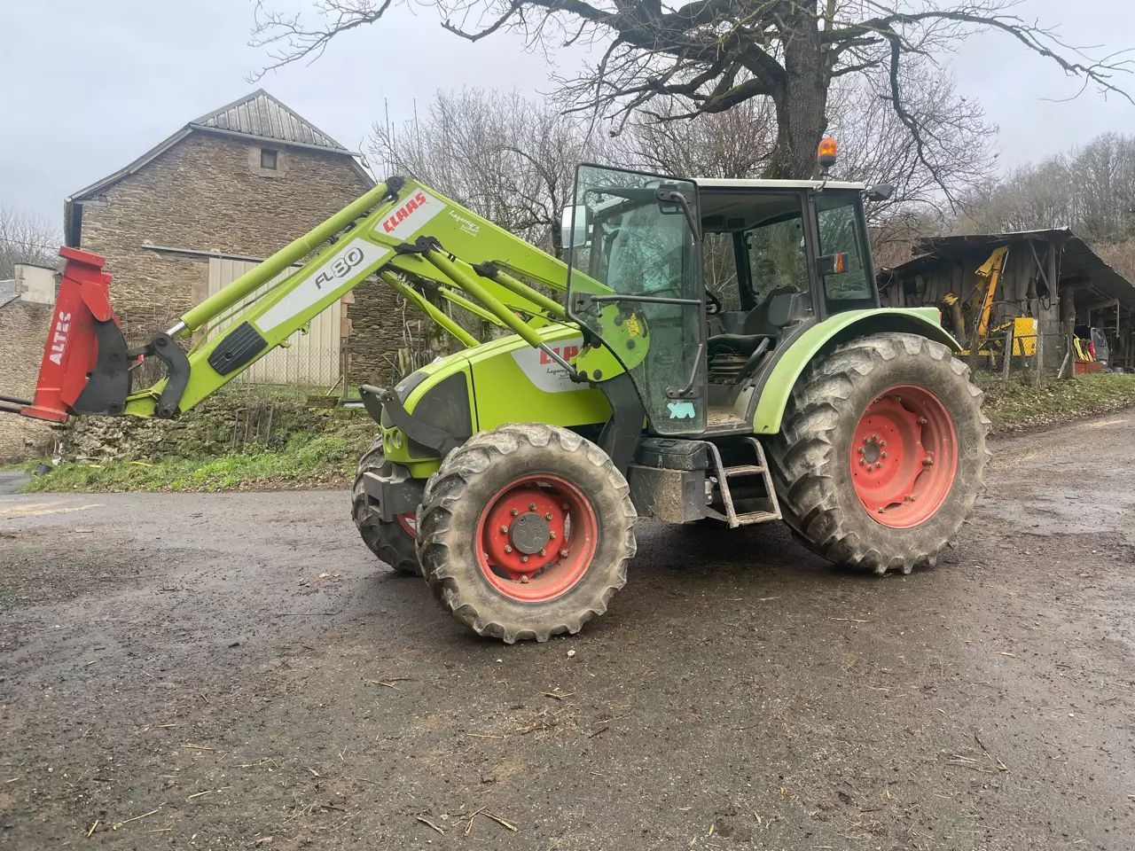 E-FARM: Claas Celtis 426 - Traktor - id STUWAWW - 35.000 € - Leto izgradnje: 2007 - Moč motorja (HP): 80,Francija