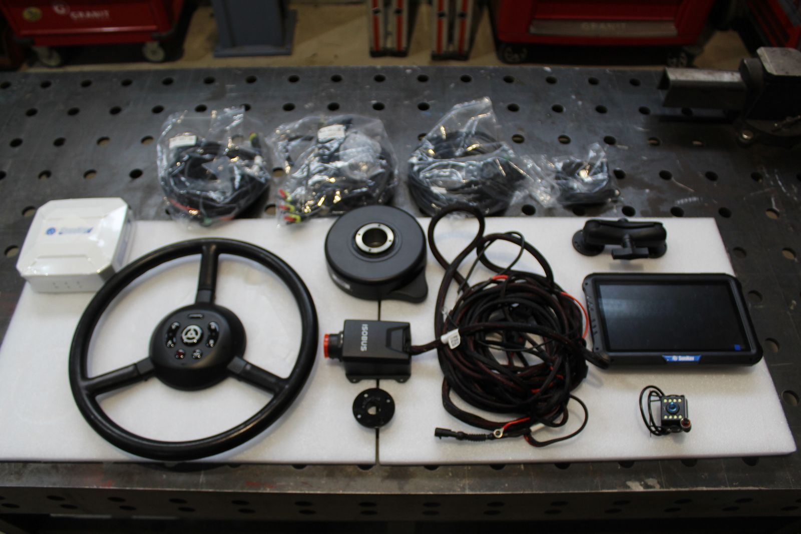 E-FARM: sun nav ag 500-isobus-rtk-lenksystem - Rolnictwo precyzyjne i System GPS - id KETZYYY - 4992 € - Austria