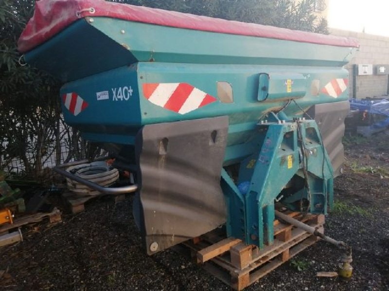 Sulky-Burel x40 fertiliserspreaders 13 000 €