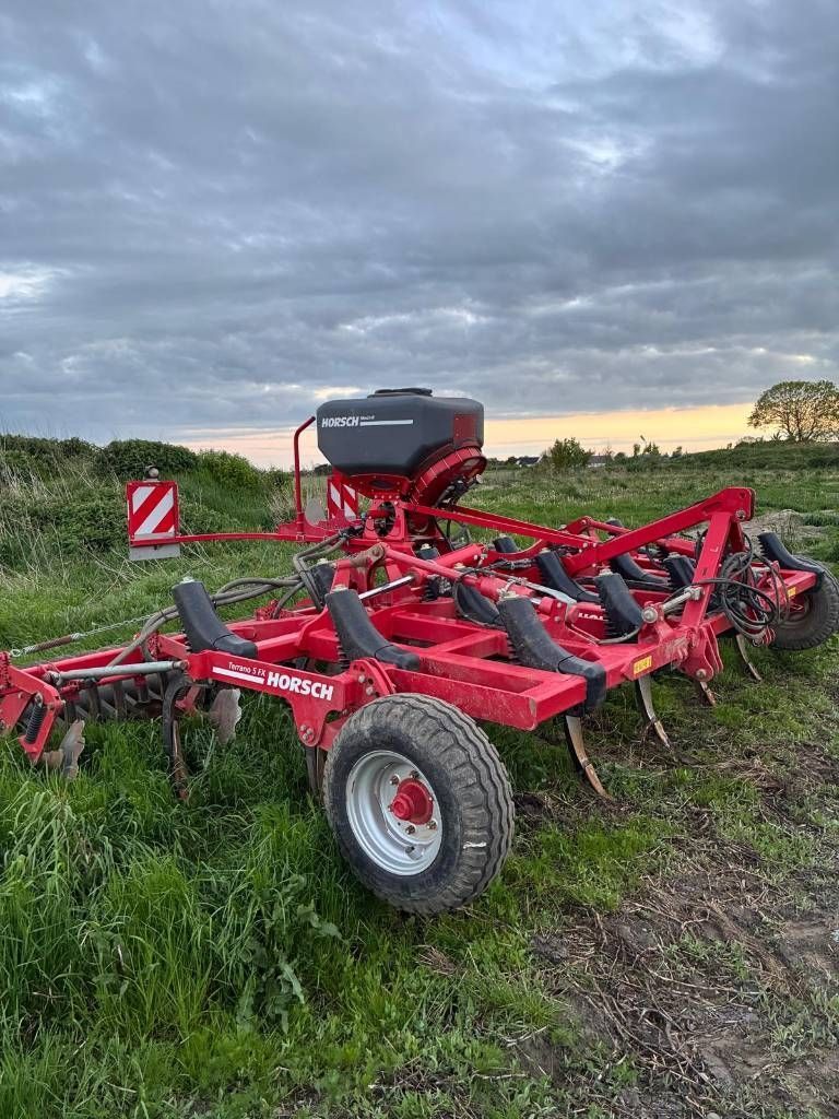 HORSCH Terrano 5 FX Kultivátor 35 469 EUR