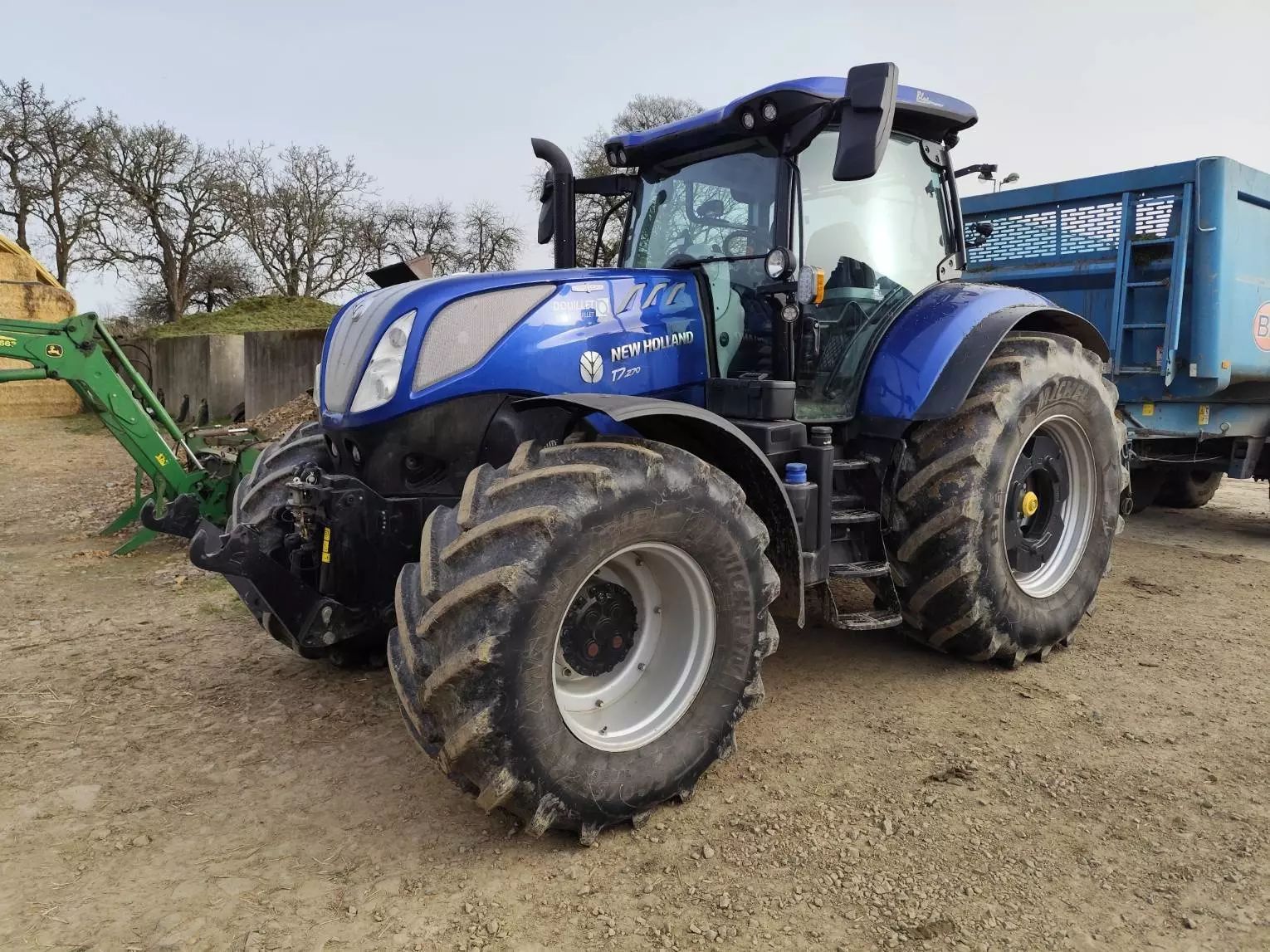 New Holland T7.270 AC Tractor €149,900