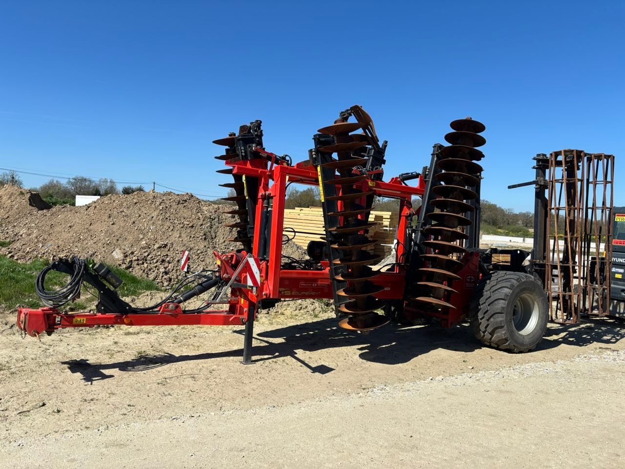 E-FARM: GREGOIRE BESSON big pro - Disc harrow - id ZVXPSCF - €29,000 - Year of construction: 2021 - France